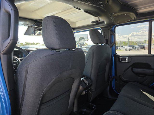 new 2026 Jeep Gladiator car, priced at $42,196