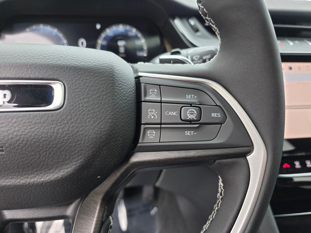 new 2026 Jeep Grand Cherokee car, priced at $42,279