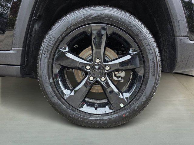 new 2026 Jeep Grand Cherokee car, priced at $39,793
