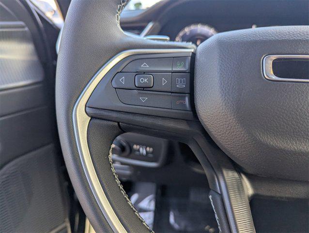 new 2025 Jeep Grand Cherokee car, priced at $33,930