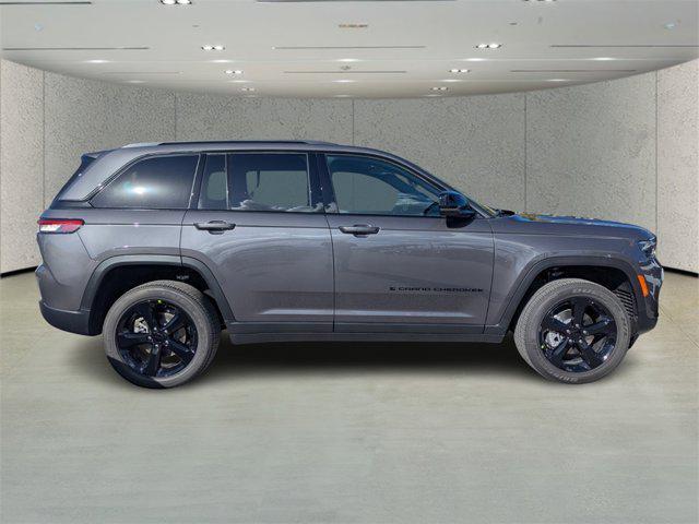 new 2025 Jeep Grand Cherokee car, priced at $33,930