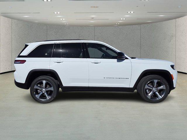 new 2026 Jeep Grand Cherokee car, priced at $37,082