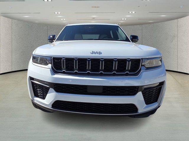 new 2026 Jeep Grand Cherokee car, priced at $37,082