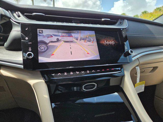 new 2026 Jeep Grand Cherokee car, priced at $48,805