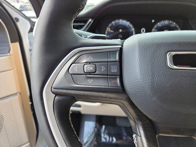 new 2026 Jeep Grand Cherokee car, priced at $48,805