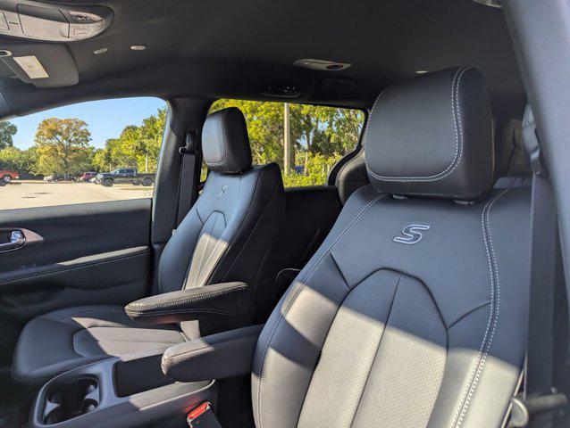 new 2026 Chrysler Pacifica car, priced at $41,212