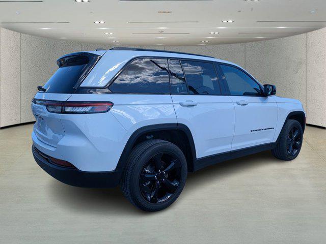 used 2023 Jeep Grand Cherokee car, priced at $27,261