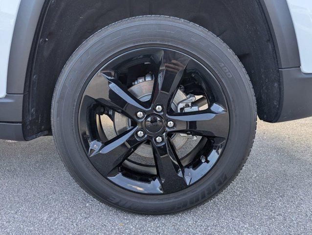 used 2023 Jeep Grand Cherokee car, priced at $27,261