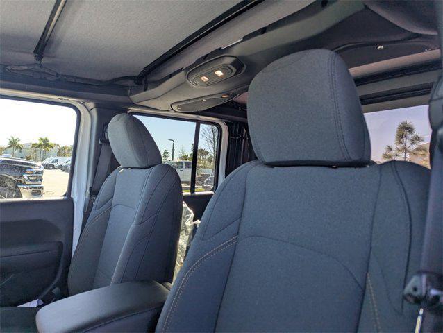 new 2026 Jeep Gladiator car, priced at $40,655