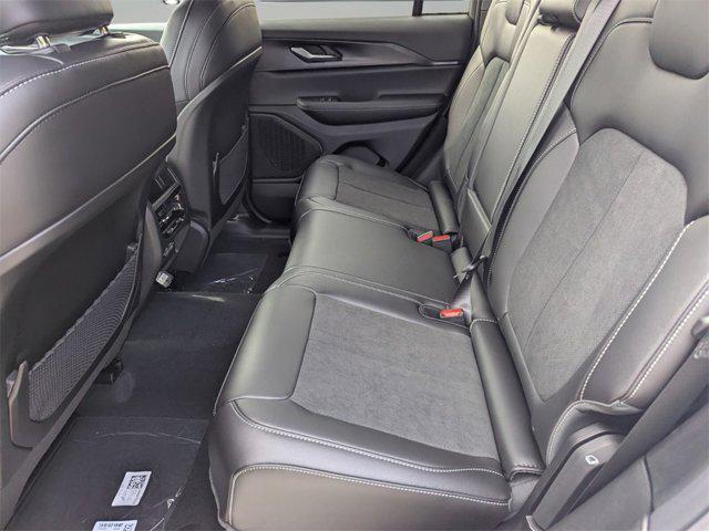 new 2025 Jeep Grand Cherokee car, priced at $32,138