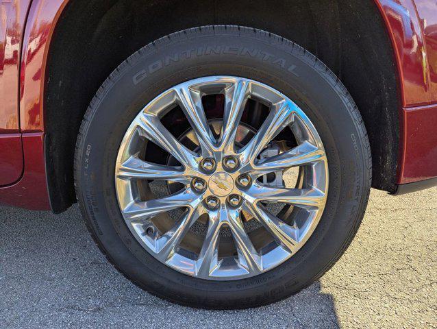 used 2021 Chevrolet Traverse car, priced at $30,783