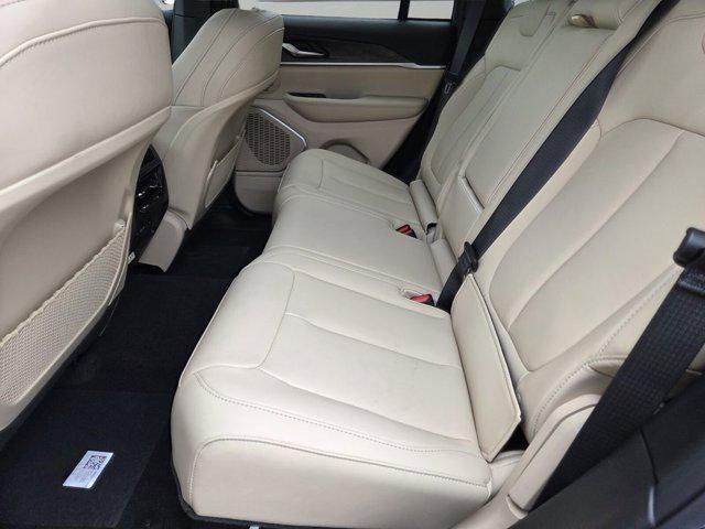 new 2026 Jeep Grand Cherokee car, priced at $37,439