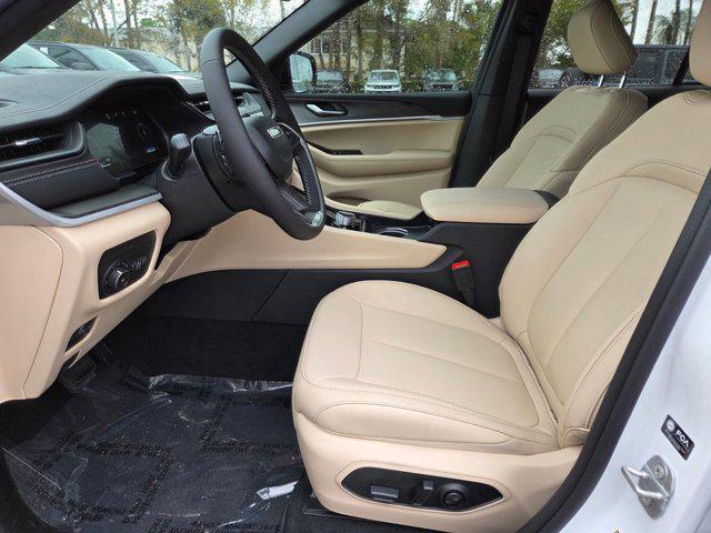 new 2026 Jeep Grand Cherokee car, priced at $37,439