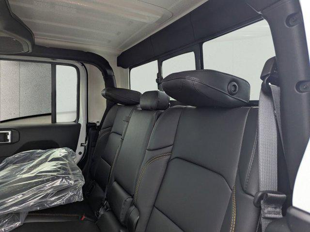 new 2026 Jeep Gladiator car, priced at $41,270