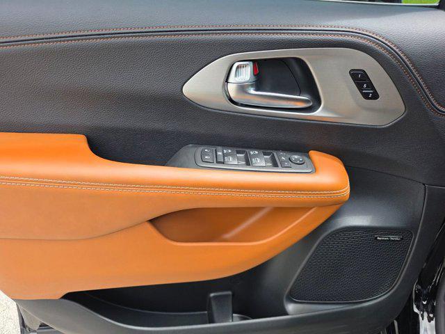 new 2026 Chrysler Pacifica car, priced at $49,704