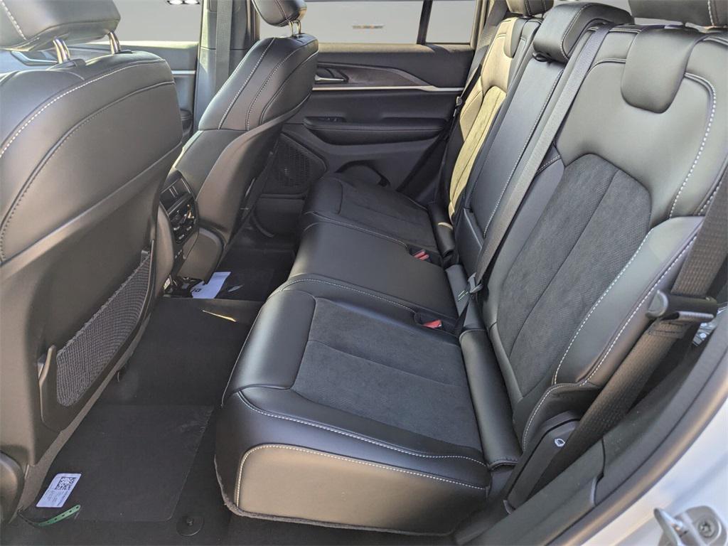 new 2026 Jeep Grand Cherokee car, priced at $36,344