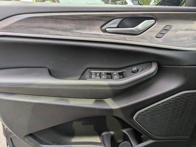 new 2026 Jeep Grand Cherokee car, priced at $39,793