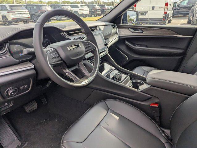 new 2026 Jeep Grand Cherokee car, priced at $39,793