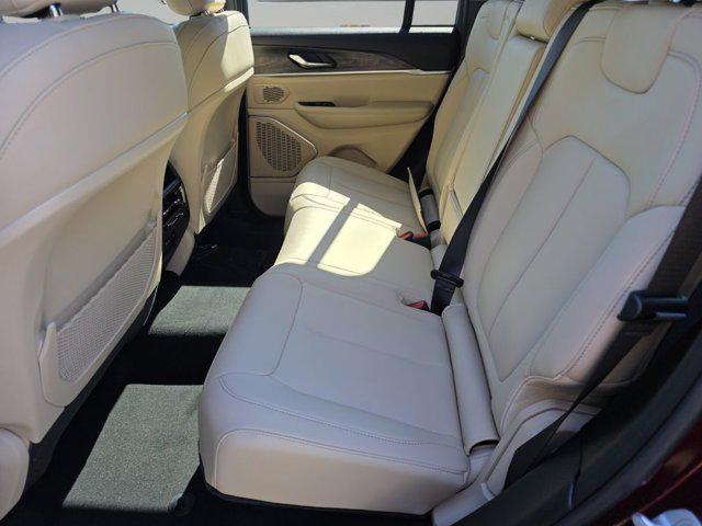 new 2026 Jeep Grand Cherokee car, priced at $37,082