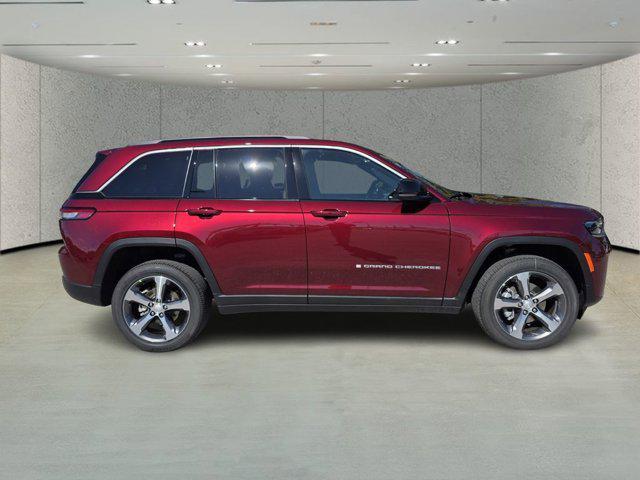new 2026 Jeep Grand Cherokee car, priced at $37,082