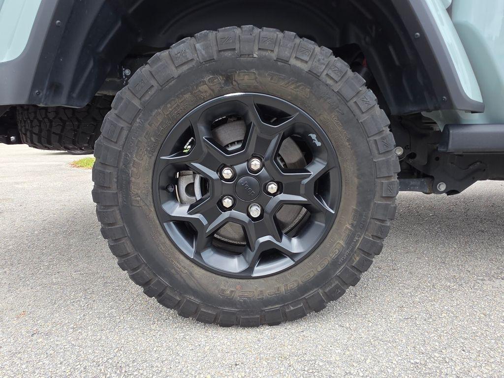 used 2023 Jeep Gladiator car, priced at $31,993
