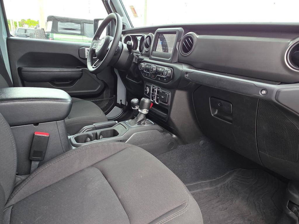 used 2023 Jeep Gladiator car, priced at $31,993