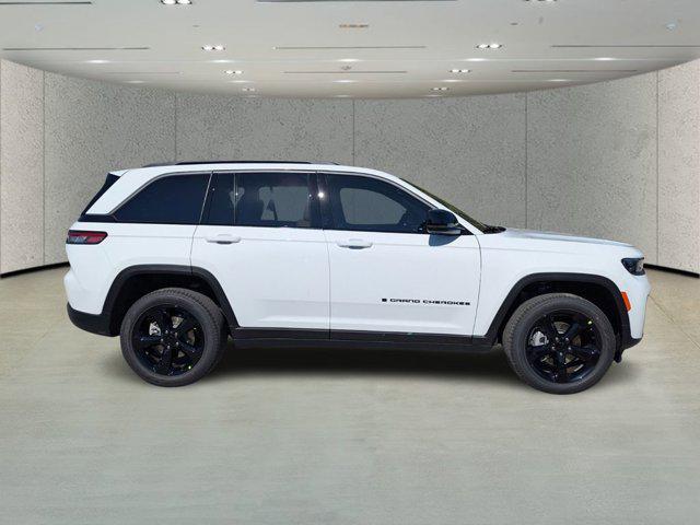new 2026 Jeep Grand Cherokee car, priced at $42,613