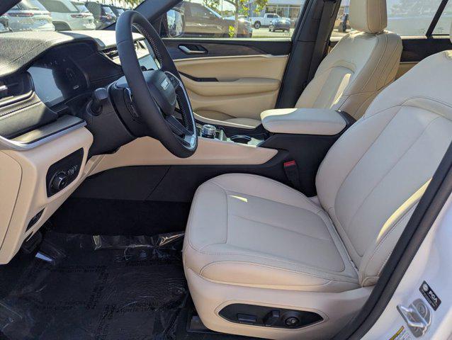 new 2026 Jeep Grand Cherokee car, priced at $42,613