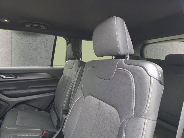 new 2025 Jeep Grand Cherokee L car, priced at $29,137