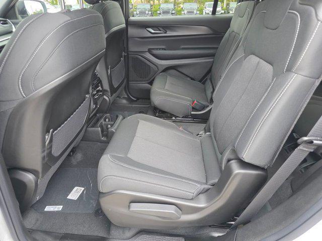 new 2025 Jeep Grand Cherokee L car, priced at $29,137