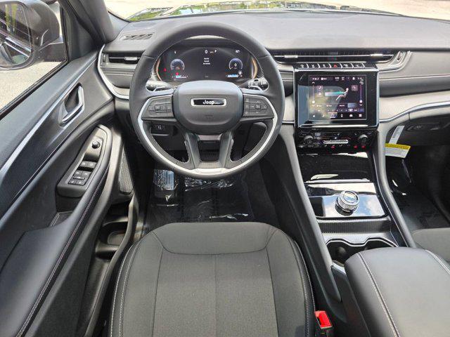 new 2026 Jeep Grand Cherokee car, priced at $38,021