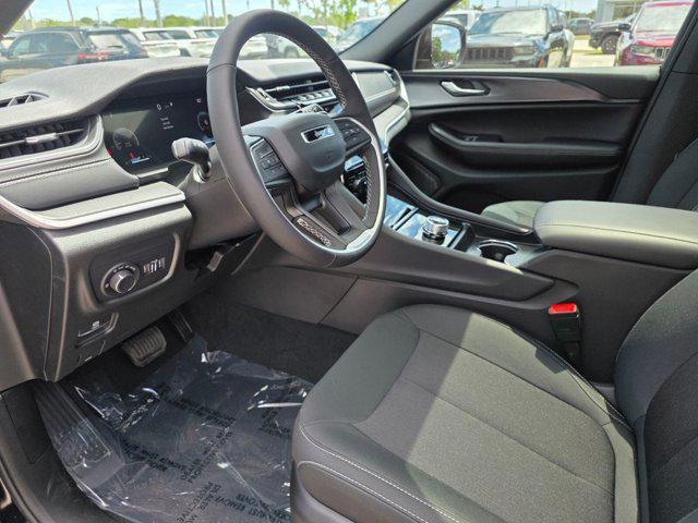 new 2026 Jeep Grand Cherokee car, priced at $38,021