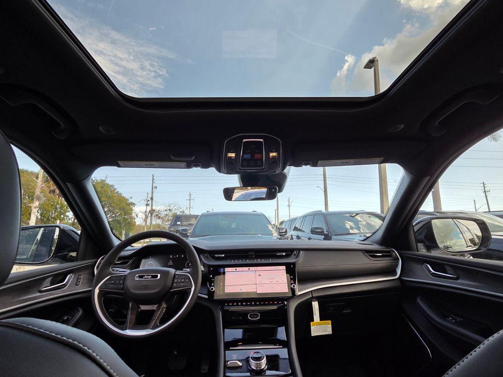 new 2026 Jeep Grand Cherokee car, priced at $44,873