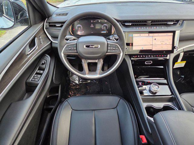 new 2026 Jeep Grand Cherokee car, priced at $43,690