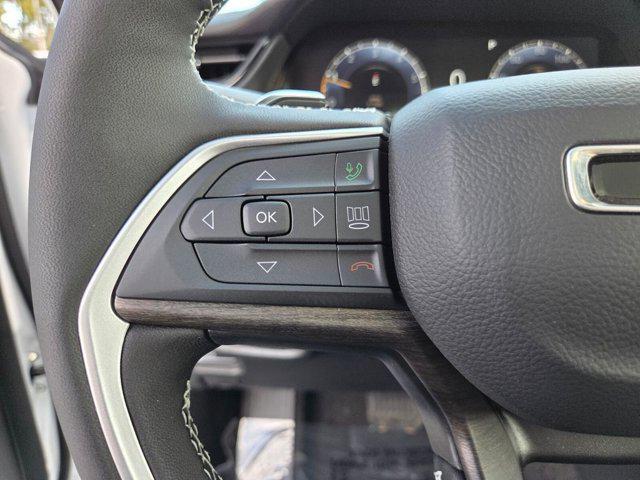 new 2026 Jeep Grand Cherokee car, priced at $43,690