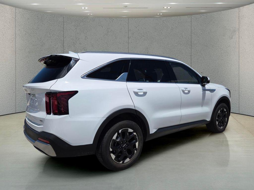 used 2024 Kia Sorento car, priced at $25,491