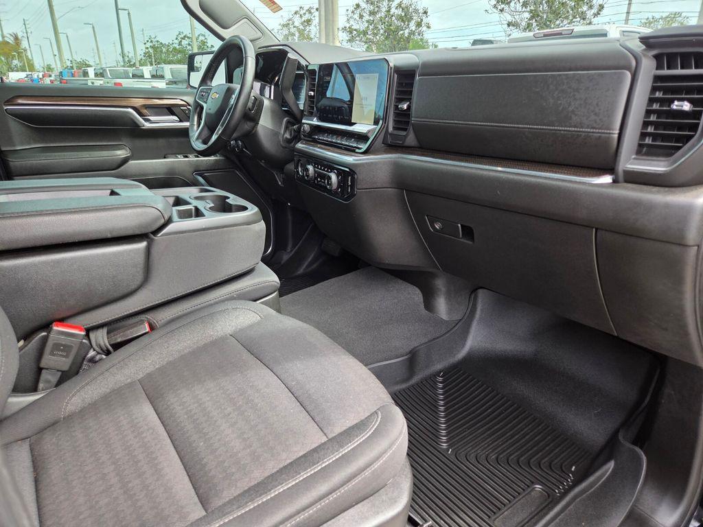 used 2024 Chevrolet Silverado 1500 car, priced at $39,993