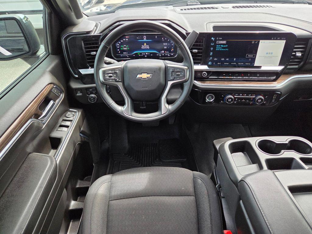 used 2024 Chevrolet Silverado 1500 car, priced at $39,993