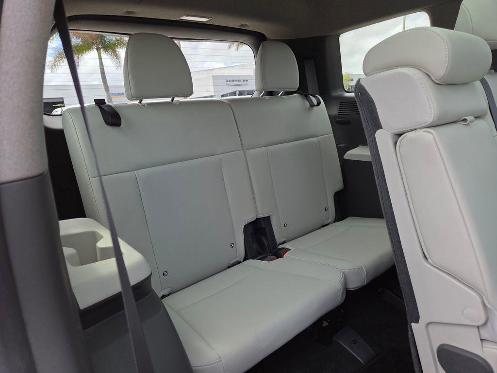 used 2024 Hyundai Santa Fe car, priced at $30,339
