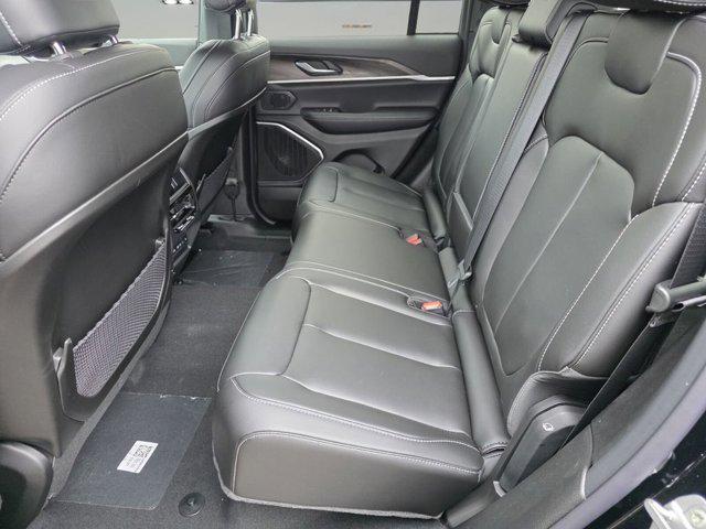 new 2026 Jeep Grand Cherokee car, priced at $37,587
