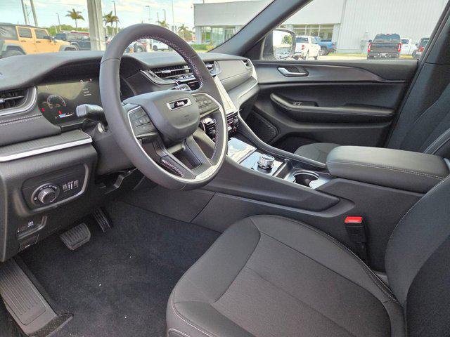 new 2026 Jeep Grand Cherokee car, priced at $44,005