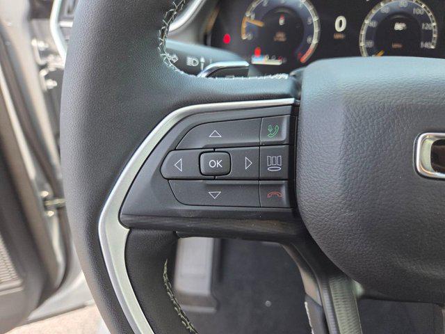 new 2026 Jeep Grand Cherokee car, priced at $44,005