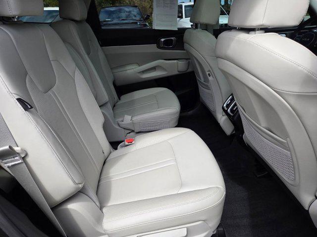 used 2025 Kia Sorento car, priced at $33,231