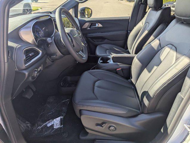 new 2026 Chrysler Pacifica car, priced at $38,692