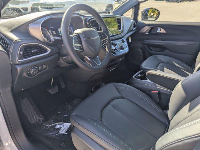 new 2026 Chrysler Pacifica car, priced at $38,692