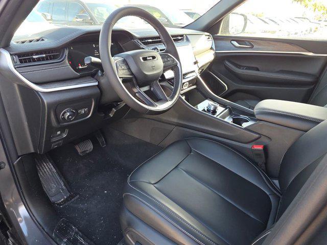 new 2026 Jeep Grand Cherokee car, priced at $40,007