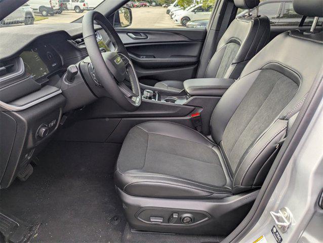 new 2025 Jeep Grand Cherokee car, priced at $32,614