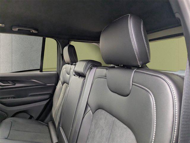 new 2025 Jeep Grand Cherokee car, priced at $32,614