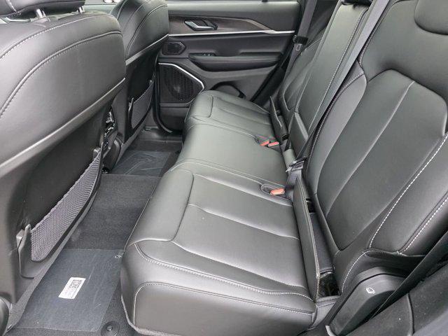 new 2026 Jeep Grand Cherokee car, priced at $37,944