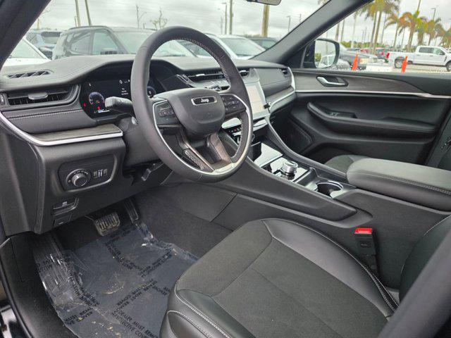 new 2026 Jeep Grand Cherokee car, priced at $40,167